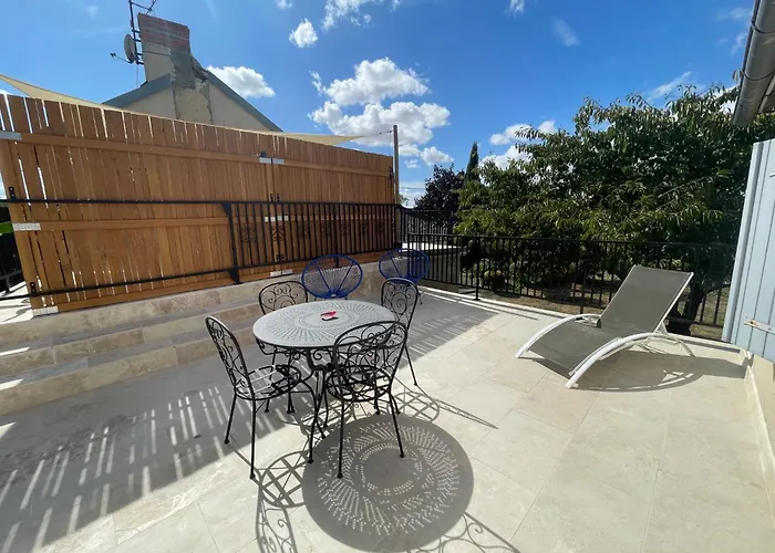 別荘 La Maison De Charlotte-le Gite-futuroscope アンベール