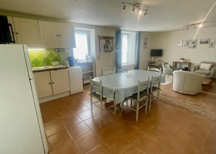 La Maison De Charlotte-le Gite-futuroscope *